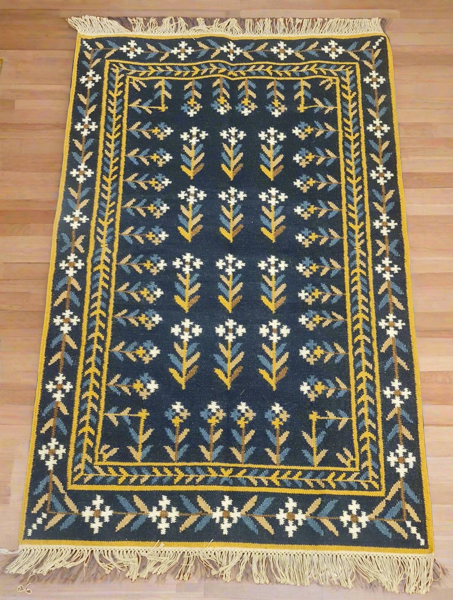 Handloom Rug