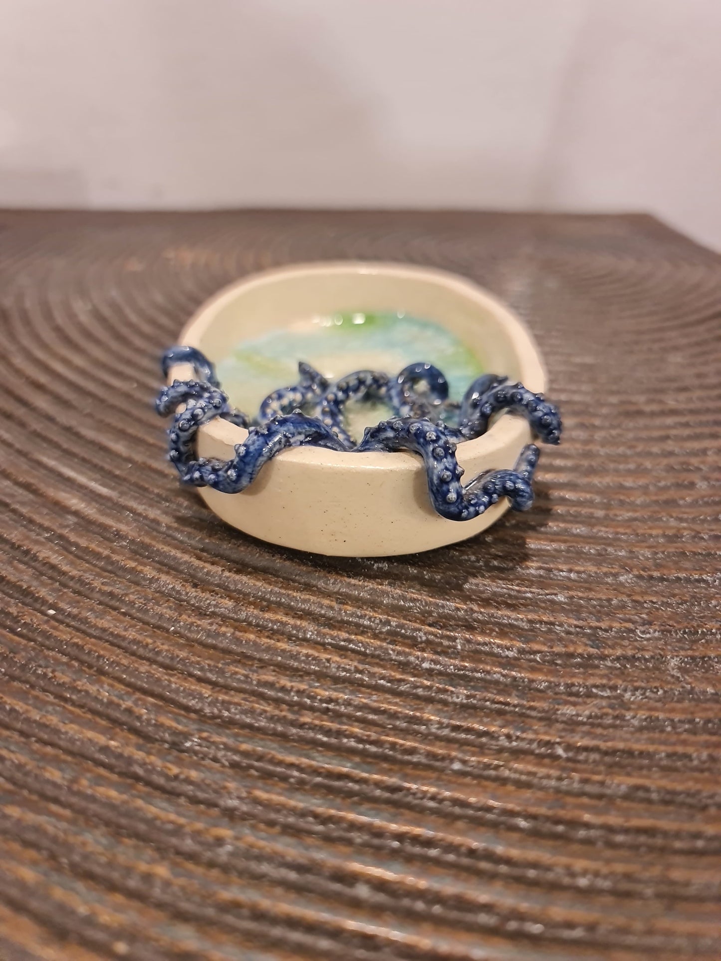 Octopus plate