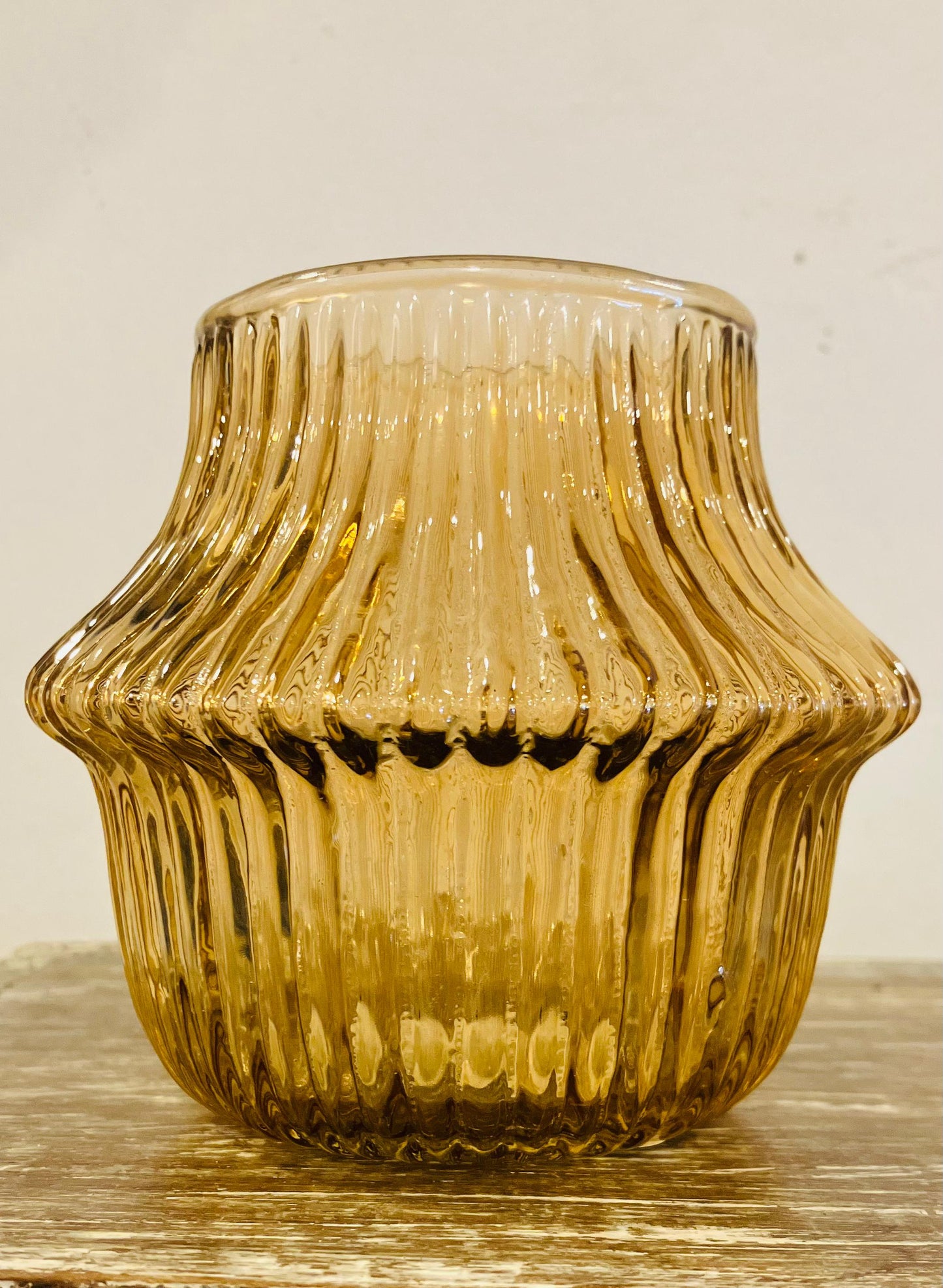 Ribbed Tealight Holder