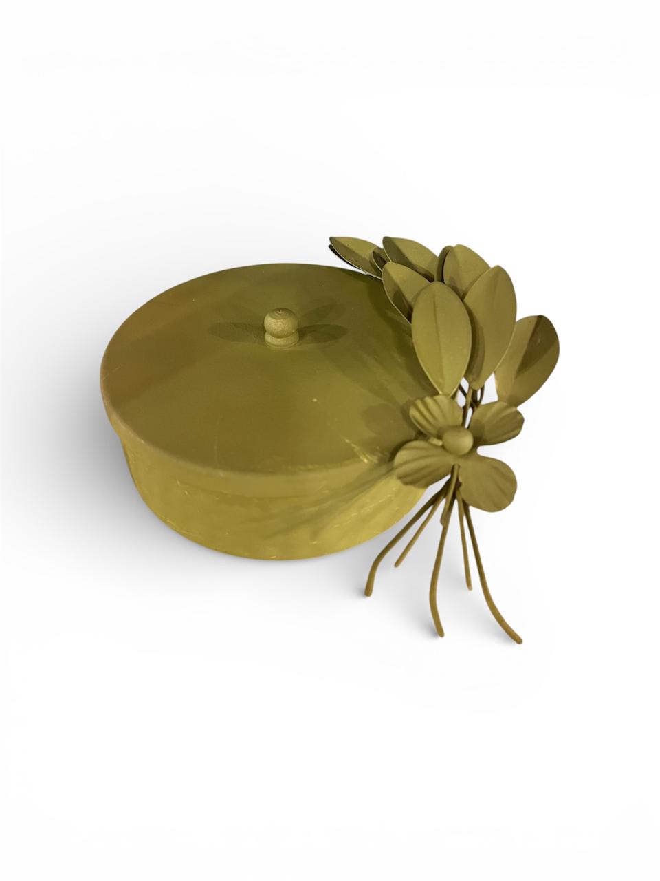 Metal box - olive green.