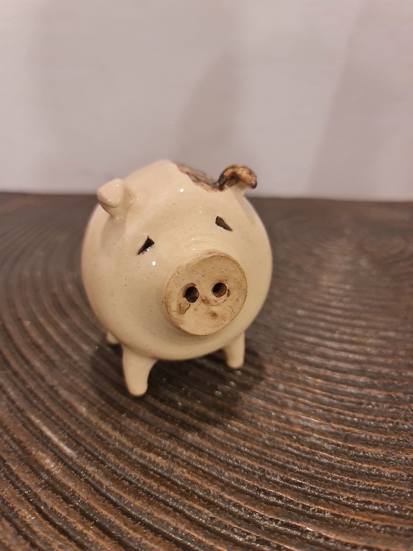 Medium Pig