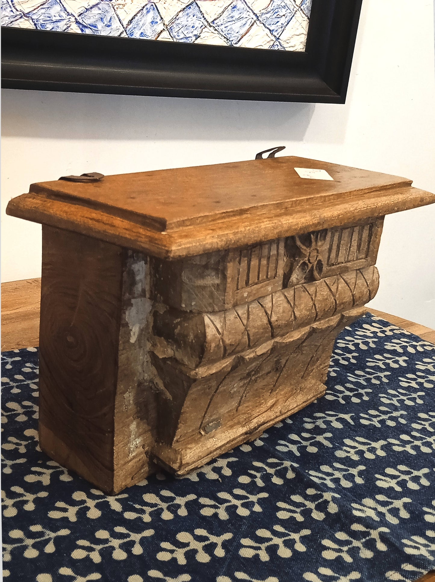 Siroi Antique Wooden Shelf