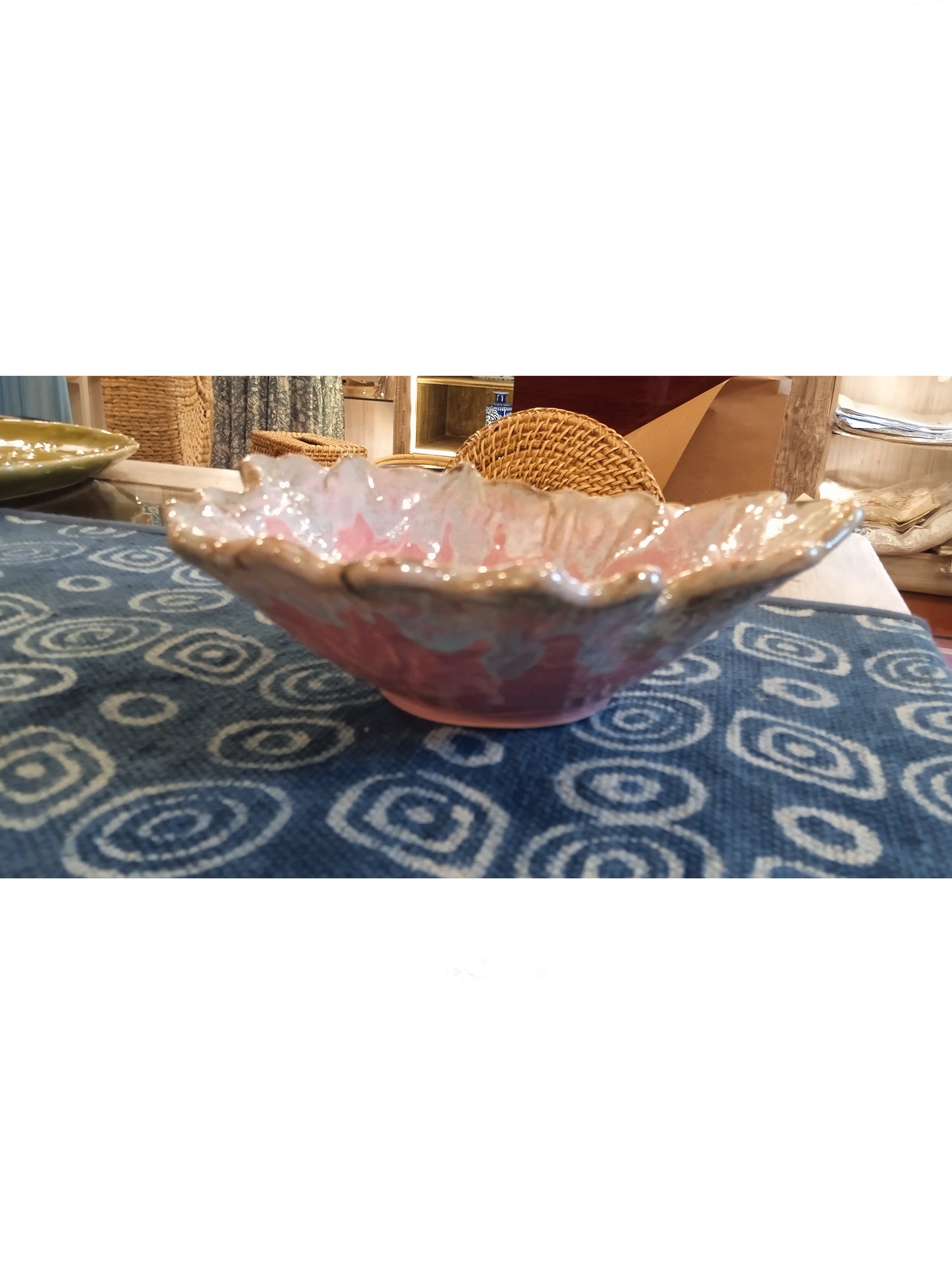 Rouge 8" Ceramic Leaf Serving Bowl