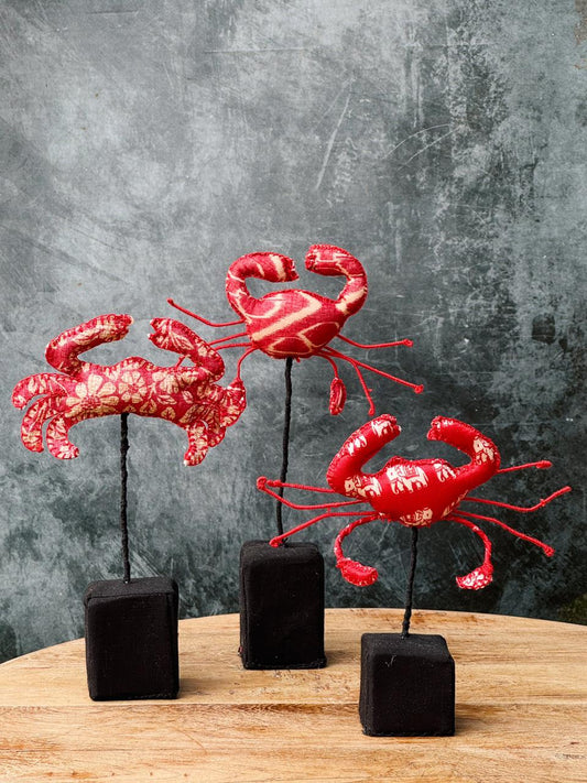 red crab with black set of 3