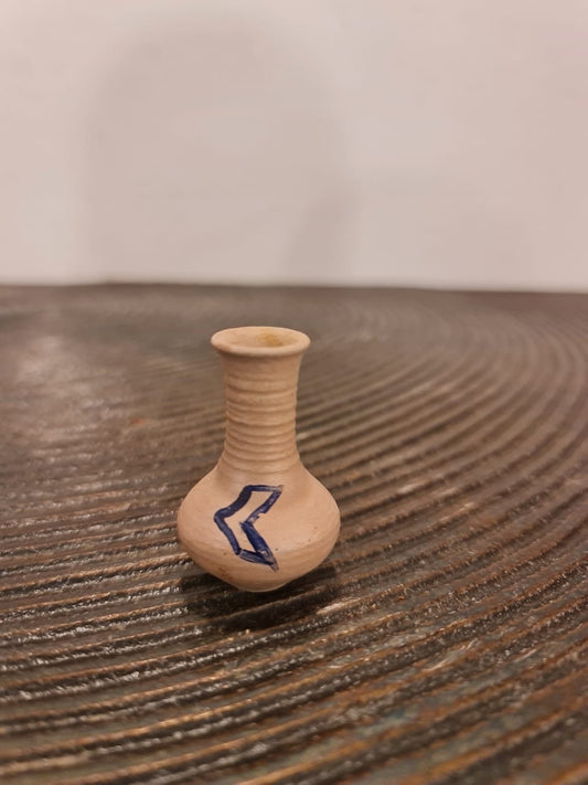 Small flower pot