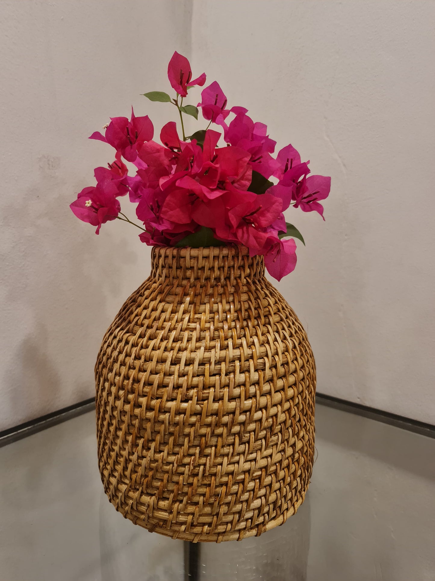 KUDRAT VASE CANE