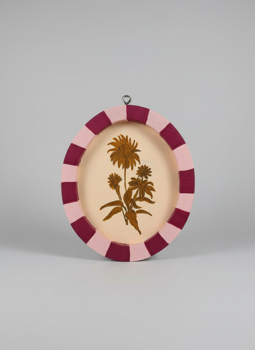 FLOWER PAINTING IN OVAL FRAME SET