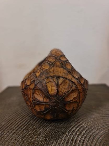 Wooden Kamandal Flower