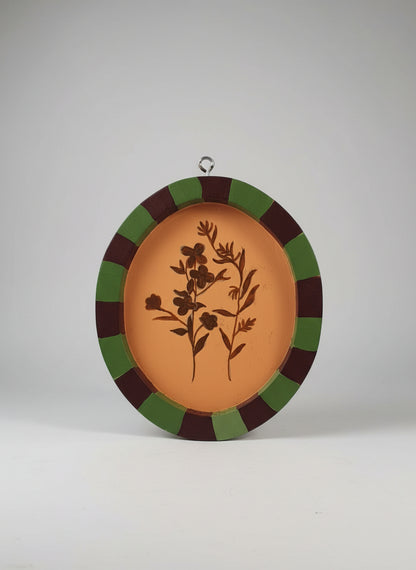 FLOWER PAINTING IN OVAL FRAME SET