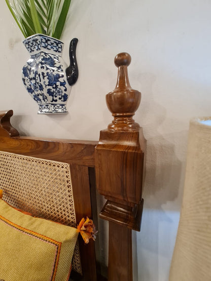 Cane Bed