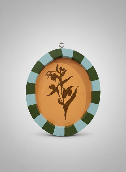 FLOWER PAINTING IN OVAL FRAME SET