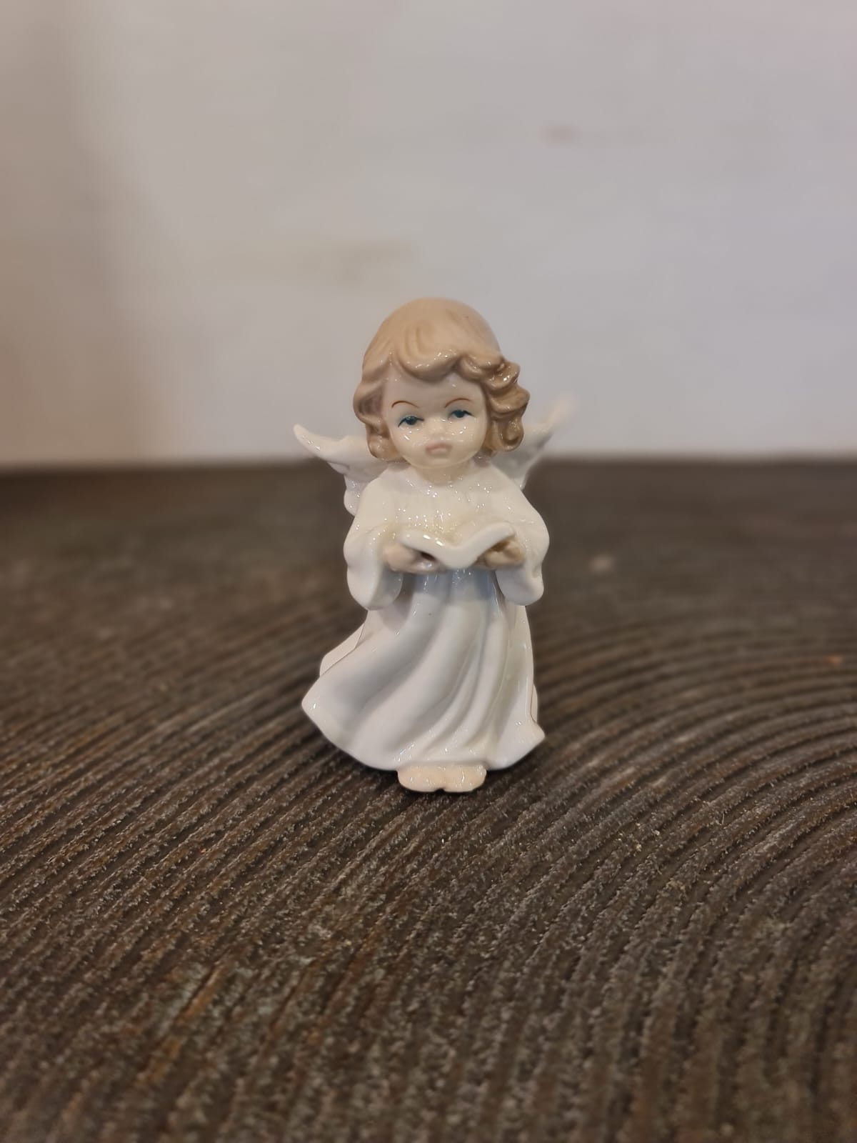 Set Of 3 Small Angels