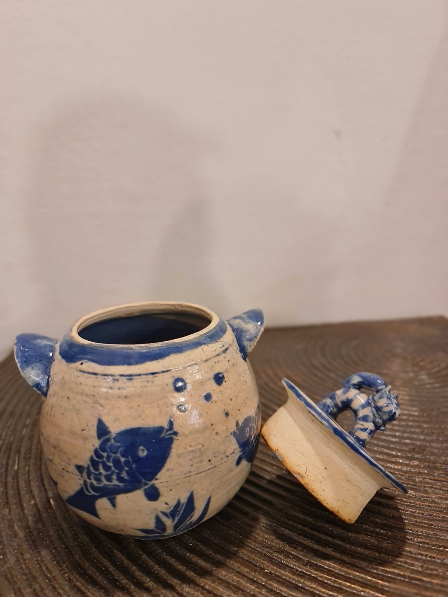 Jar with lid