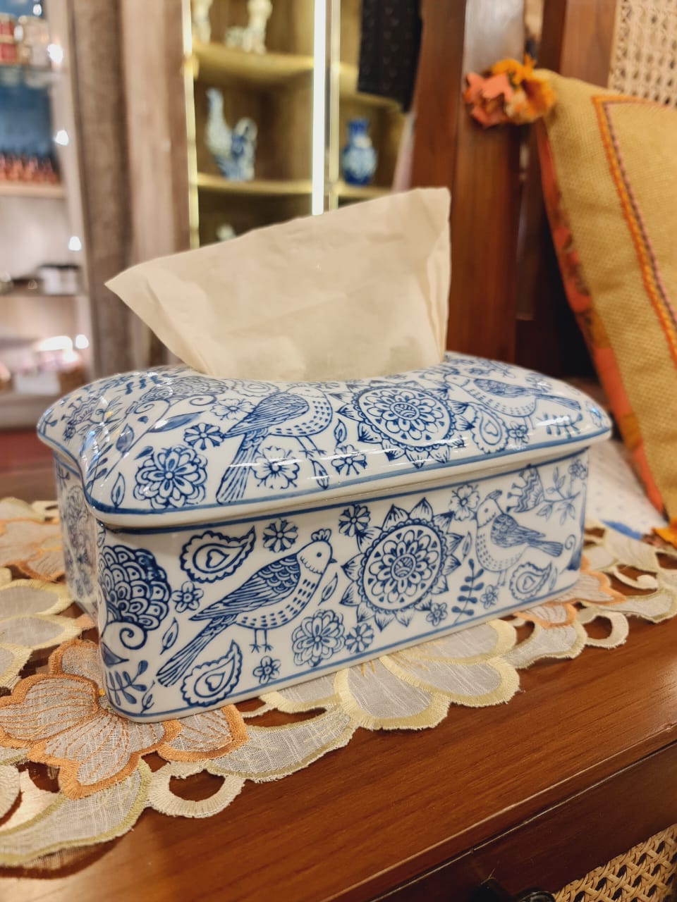 BLUE POTTERY TISSUE BOX