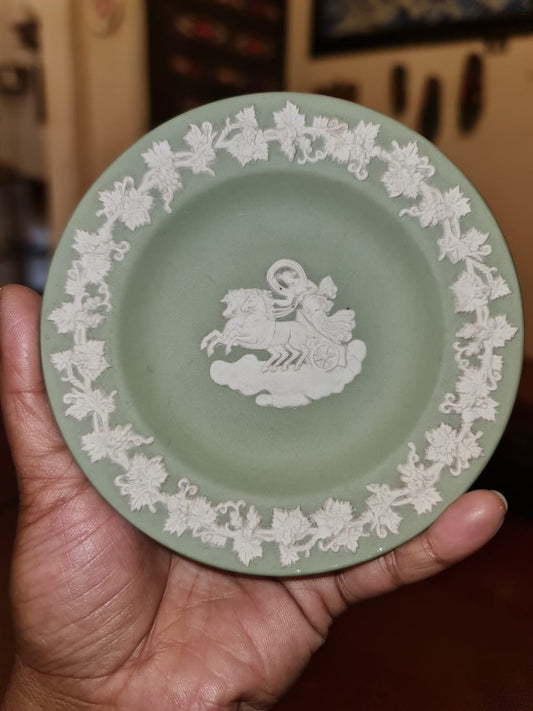 GREEN PLATE(WEDGWOOD)