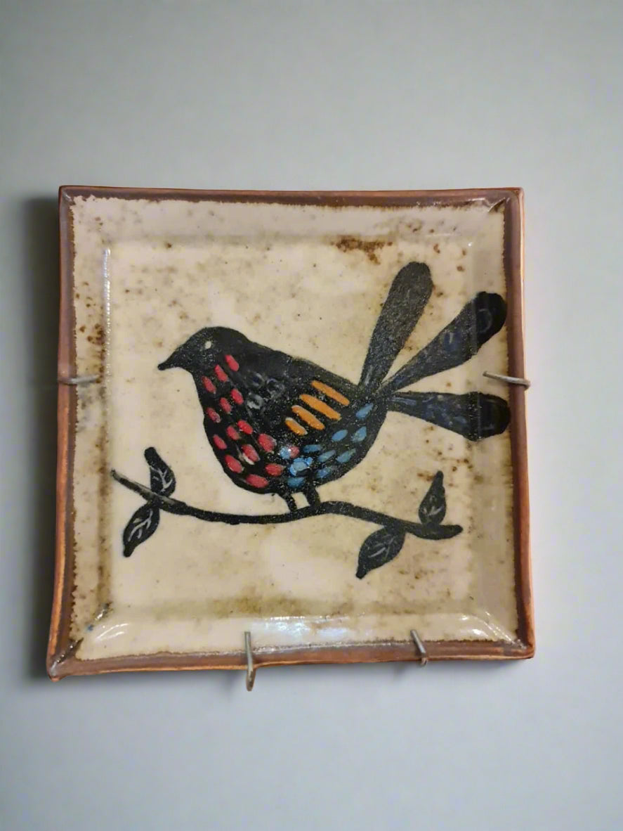 SQ WALL HANGING