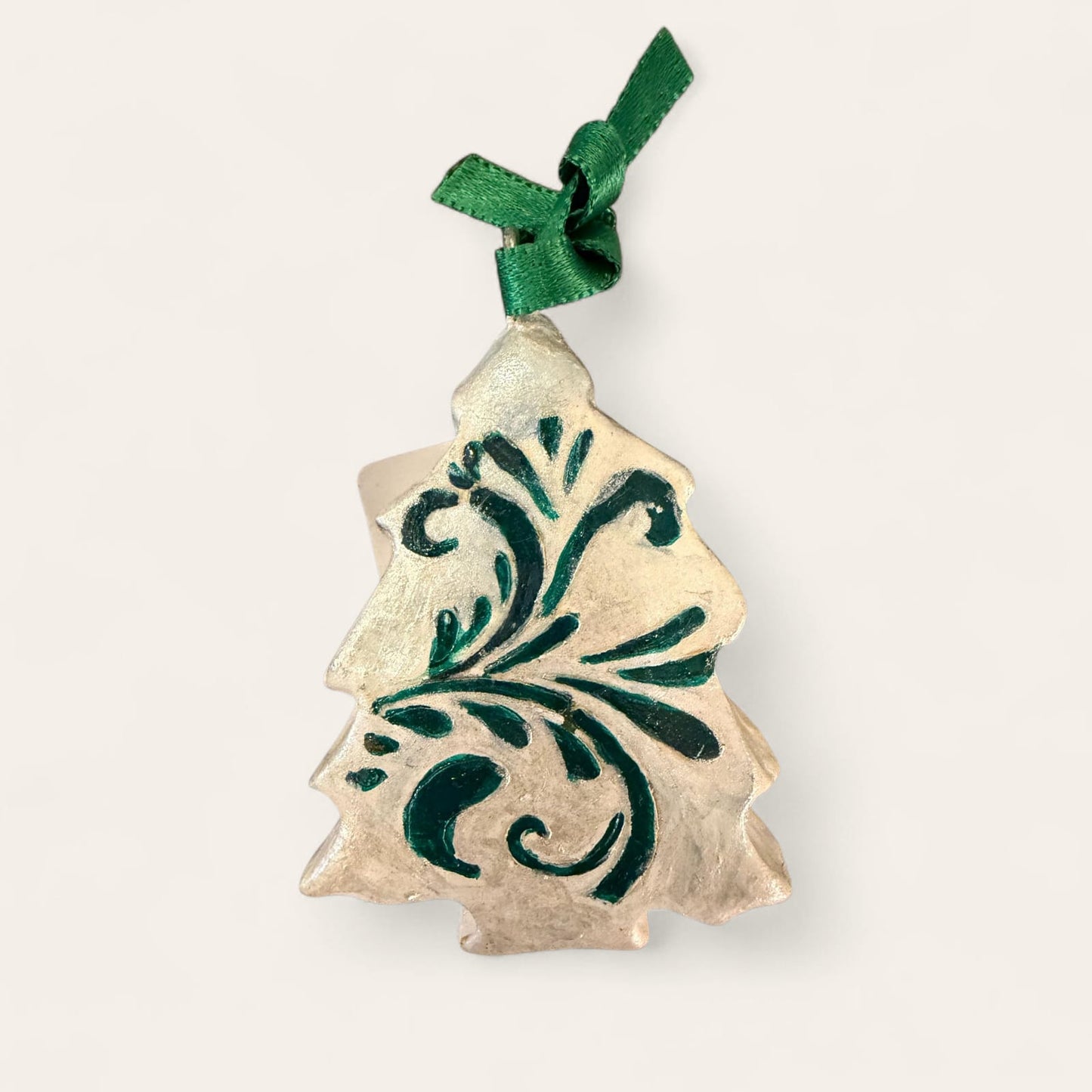 christmas tree ornaments each