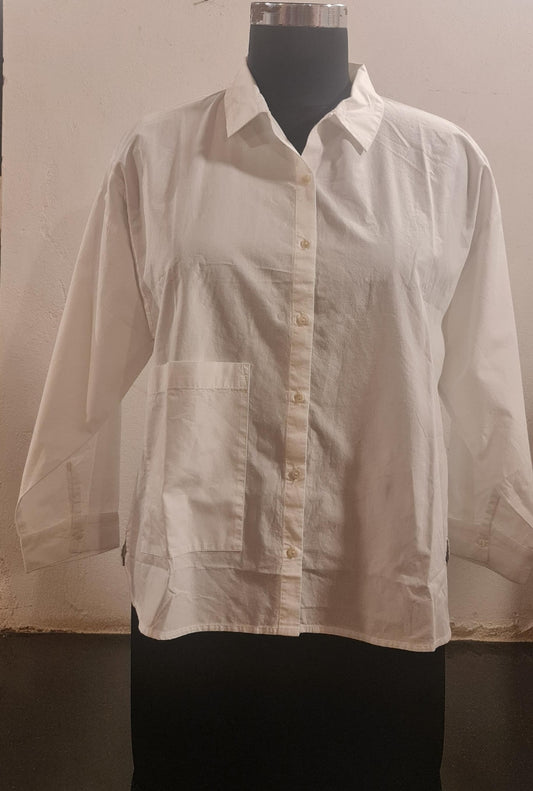 WHITE SHIRT WITH LONG SLEEVES