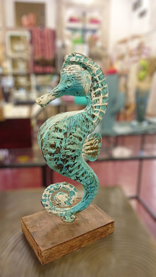 IRON SEAHORSE SMALL TURQUOISH