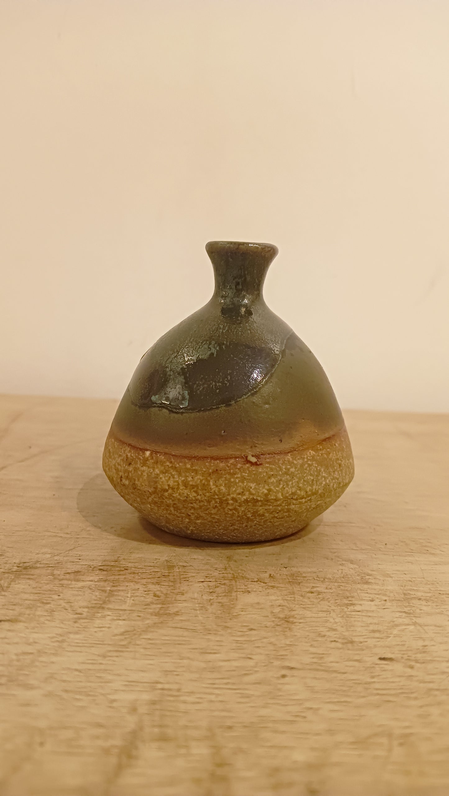 SMALL POT