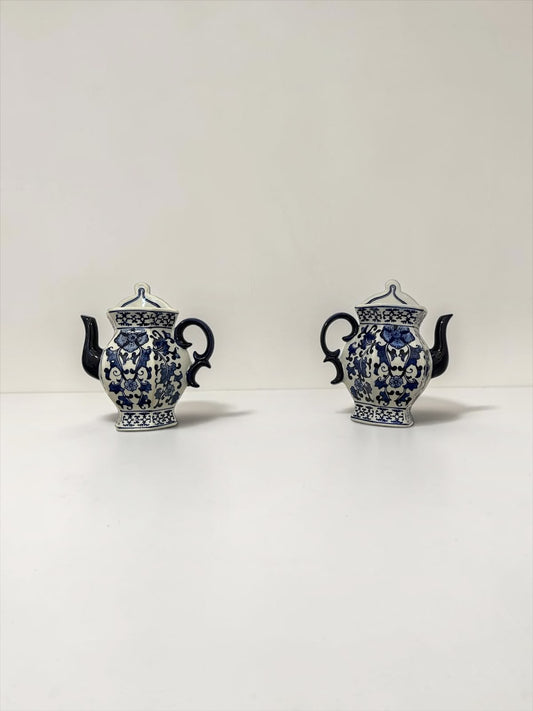 wall planter tea pot- 1 pair BP