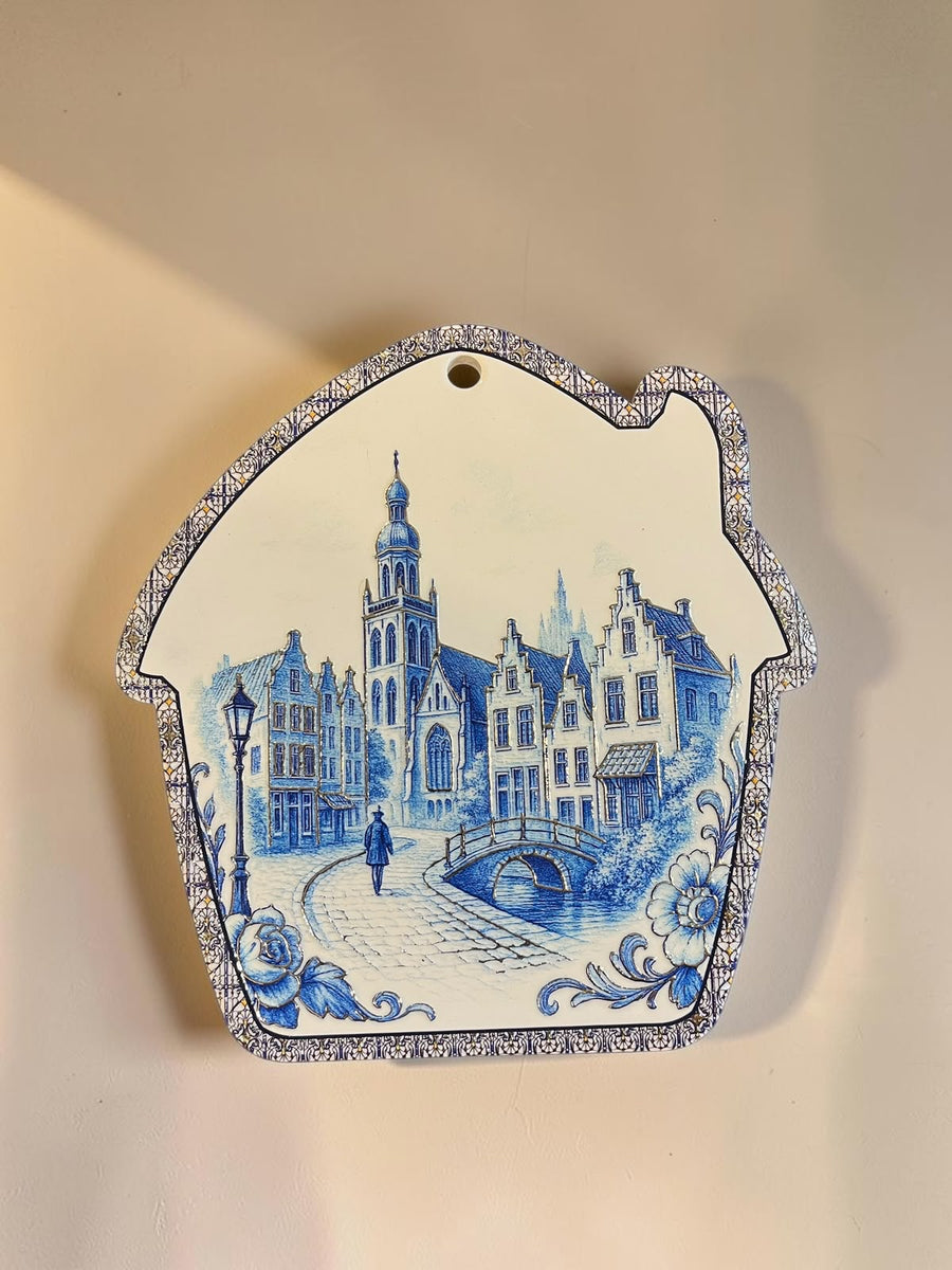 Blue & White House Shaped Vintage Painting Wall Hanging Plaque