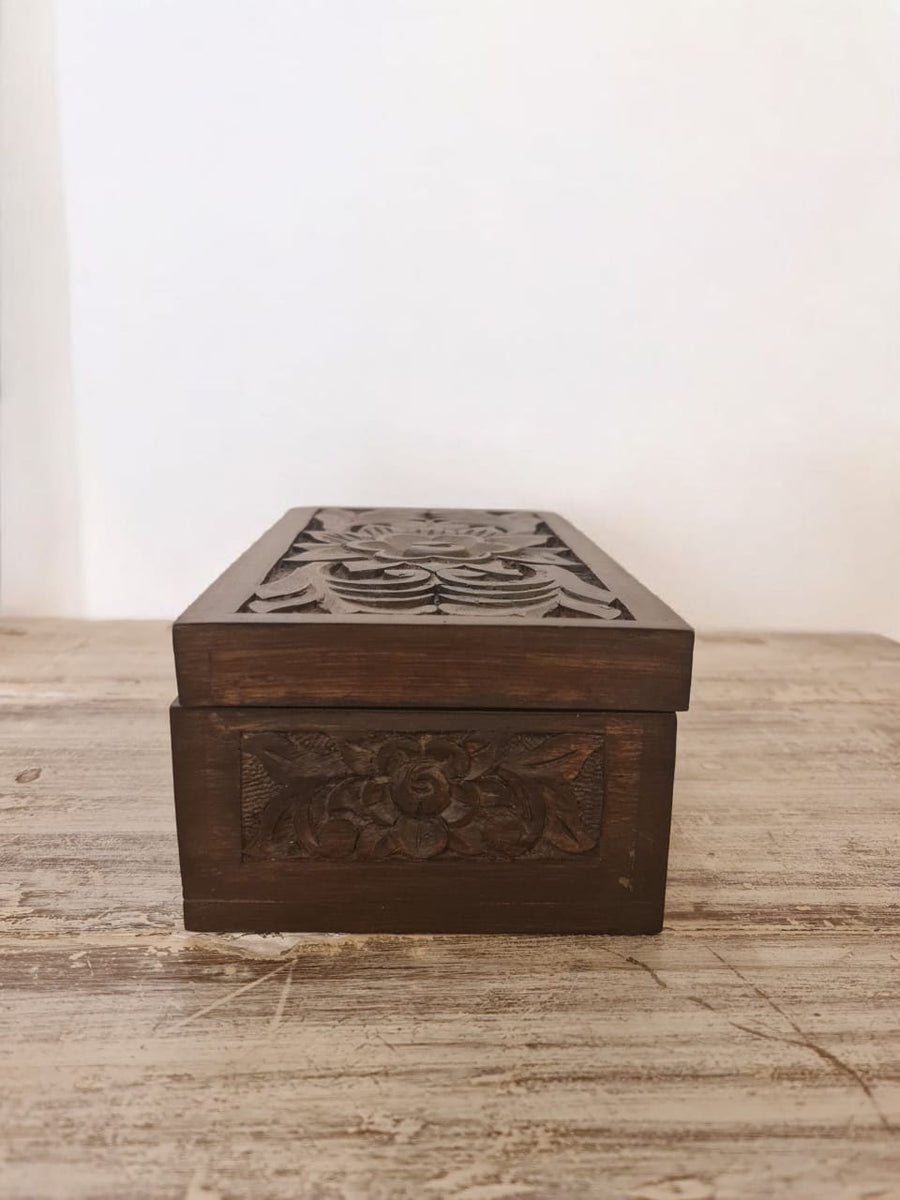 Storage box