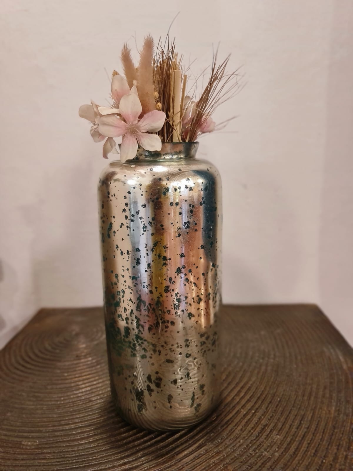 Silver Finish Flower Pot each