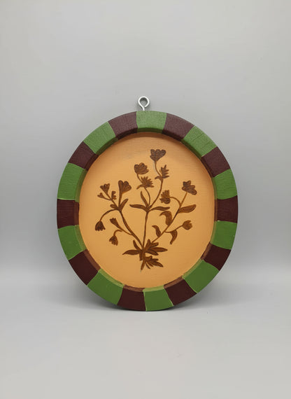 FLOWER PAINTING IN OVAL FRAME SET