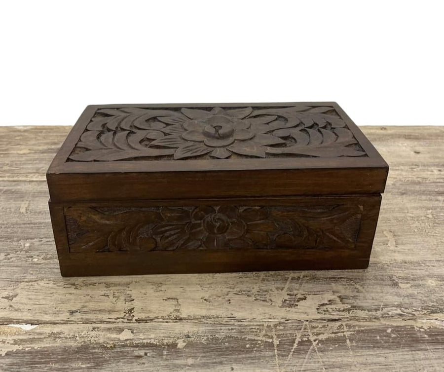 Storage box