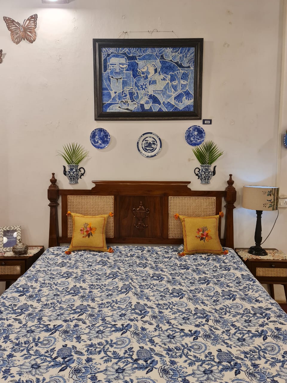 Cane Bed