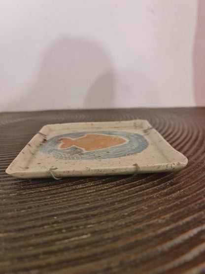 SQ WALL HANGING