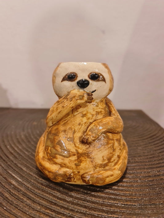 BEAR PENSTAND(V)